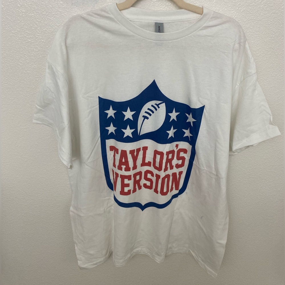 NWOT Taylor’s Version T-shirt in Size XL